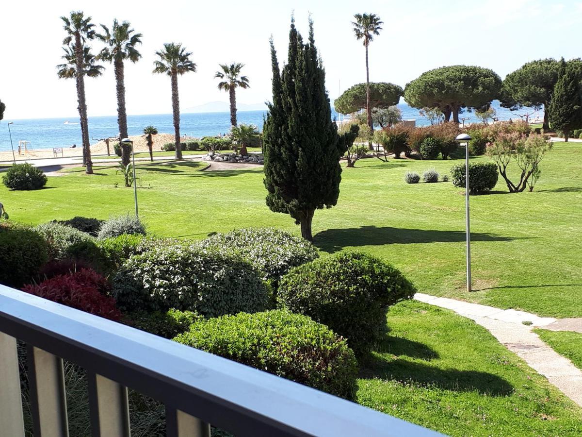 Apartamento La Londe Les Maures Exterior foto
