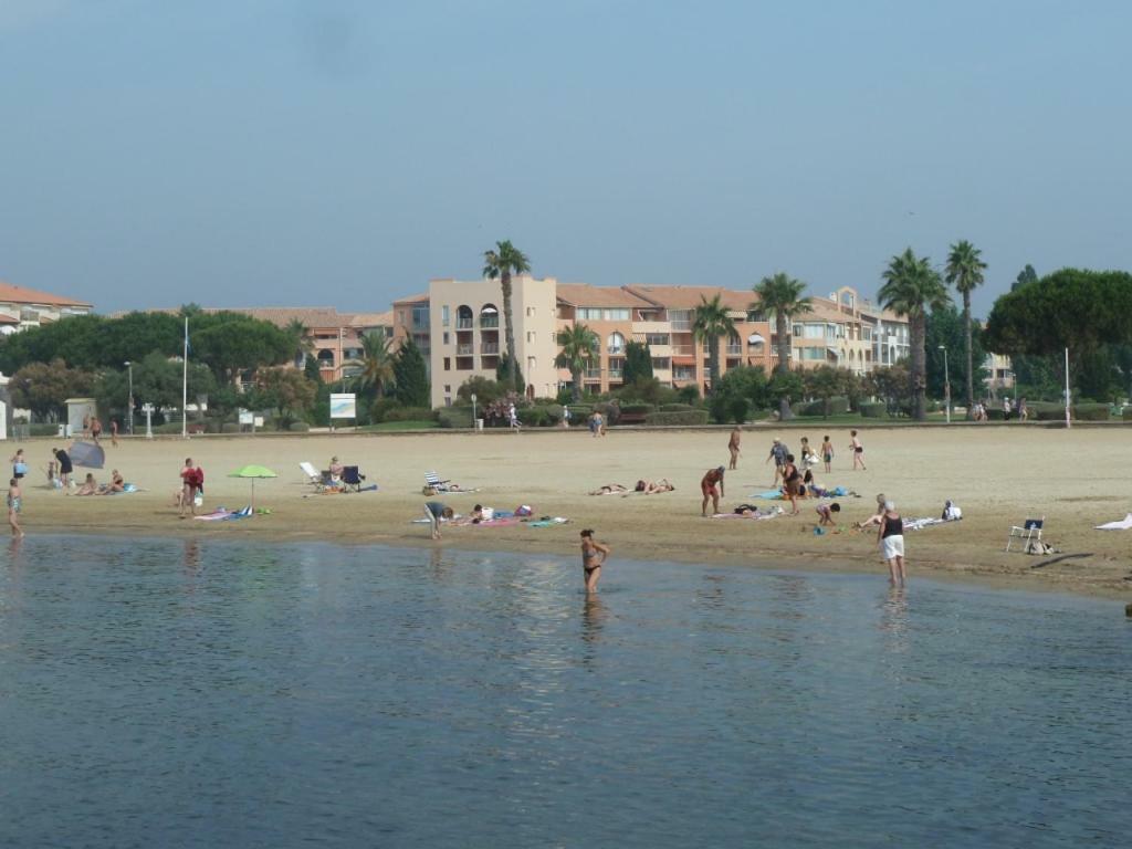 Apartamento La Londe Les Maures Exterior foto